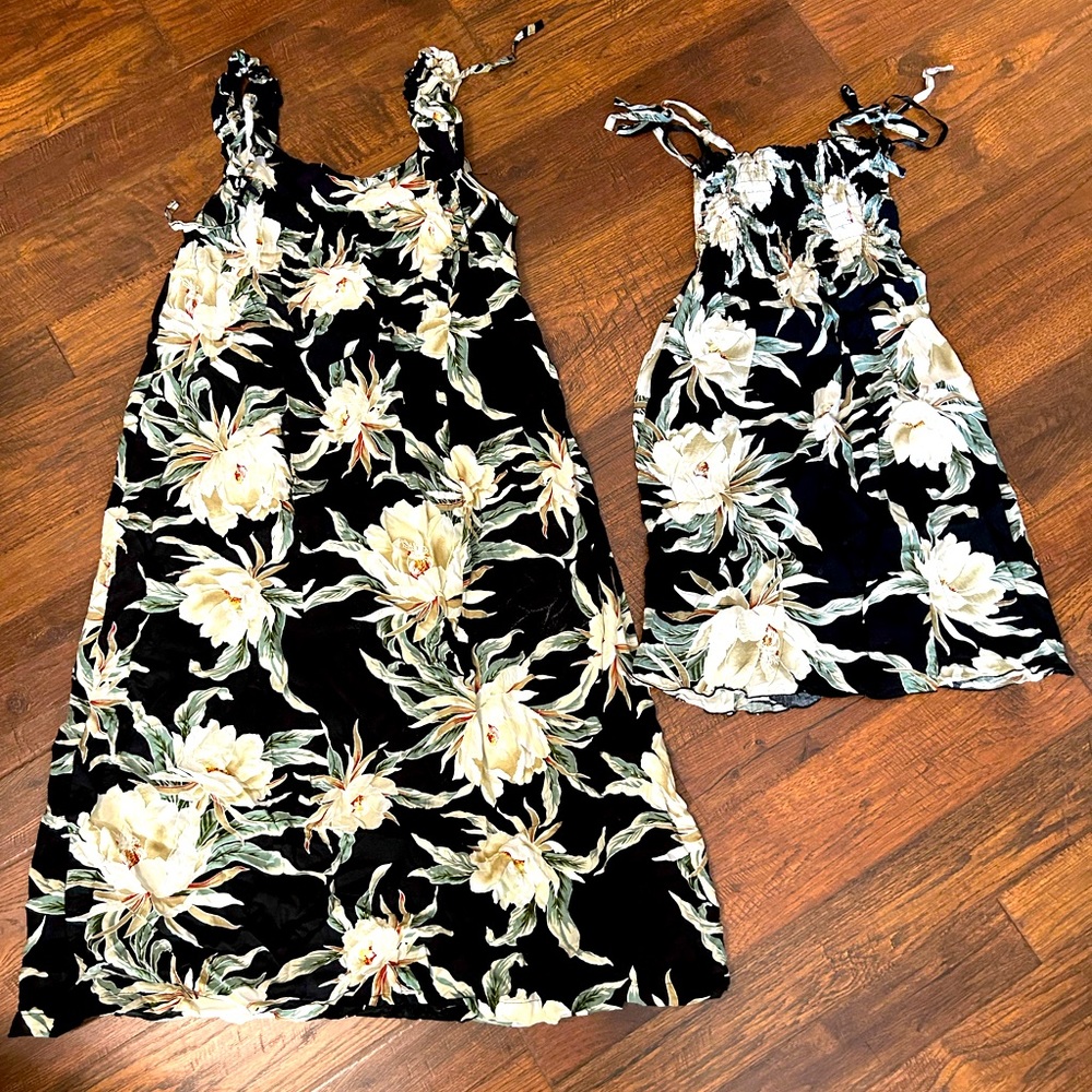 Hawaiian dresses mom and little!🌺 Vacation ready!